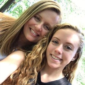 Meet your Posher, Dana